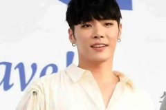 吃瓜韩国娱乐圈,瓜田李下，揭秘明星幕后故事