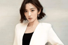 娱乐圈女明星清流,远离喧嚣，坚守自我